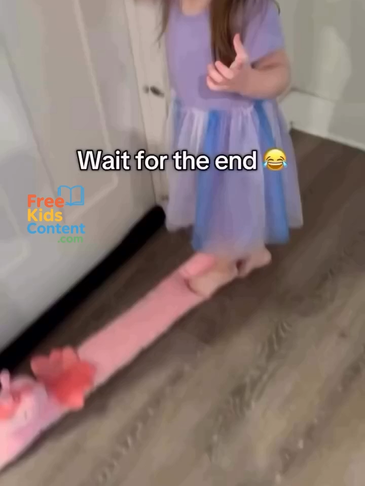 When big sis decides she’s the boss 😂 “Time out, baby!” 💁‍♀️👶 #Siblings #funny #Siblings #toddler #family #babylove #parenting #cute #relatable #tiktokkids #lol #momlife #sister #brother #babies #cute
