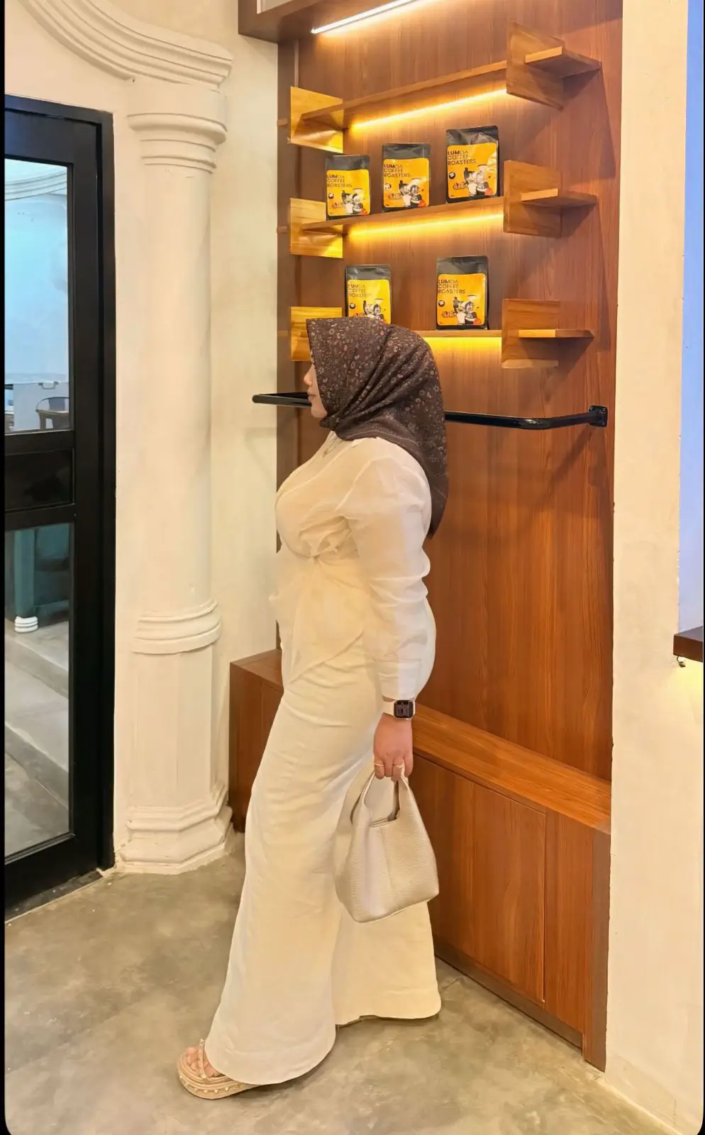 Ohh ini yg lagi rame ☕️😜 #fypage #cafe 