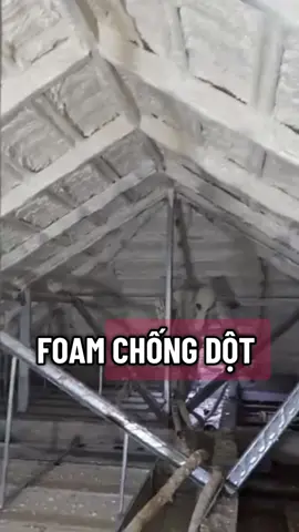 Giải đáp thắc mắc: Phun Foam chống dột bên dưới mái ngói có làm mục, bị ten sét kèo mái không? #foam #chongdot #cachxulymaingoibidot #suachuamaingoi #ongbanson 