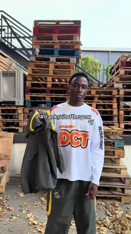 (again) @AMI #streetwear #ultralightldn 