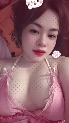 Thích nằm cả ngày quanh năm suốt tháng ở nhà cũng dc nữa, ko muốn đi đâu cả. nhưng mà ko đi làm đói thì sao ... phải ra đường làm cày cuốc thoy nào ... 🥲😂😂#danbanhuem #motminh #