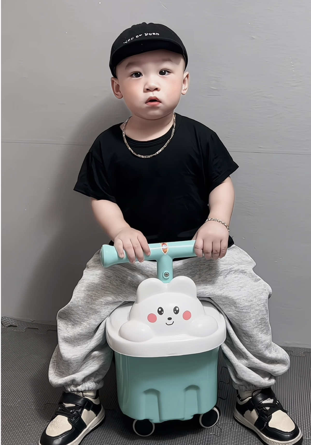 Quần Nỉ 2 Da Bom Phong Cách Cho bé iu🥰🥰 #xuhuongtiktok #embedangyeu #quanchobe #quannichobe 