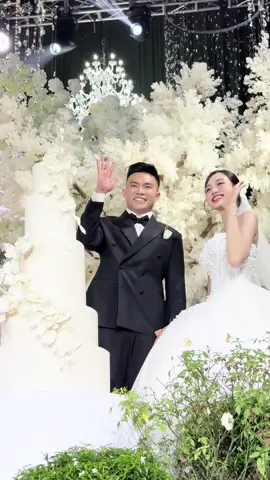 Hoa hậu Đỗ Hà và Doanh nhân Viết Vương thực hiện các nghi lễ truyền thống trong đám cưới  #damcuoidoha #hoahaudoha #HacchicCouture #dohavietvuong #dothiha 