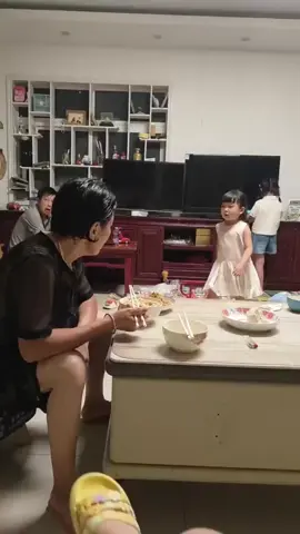 #baby #babyfunny #funnybaby #babiesoftiktok #cutebaby 