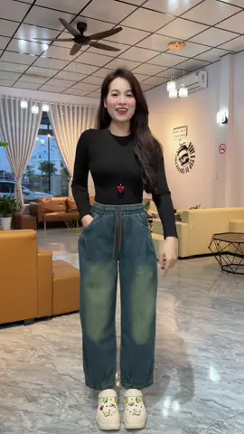 Quần baggy trẻ trung cá tính #quanjean #quanbaggy #quanjeandep #quanjeanxinh #hoalela1102 