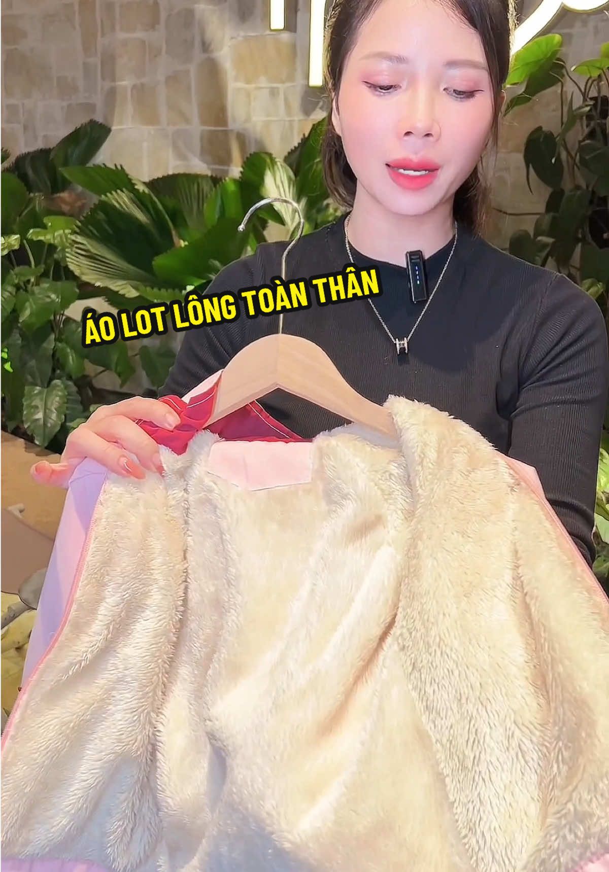 Áo khoác lông toàn thân siêu ấm cho bé  #cohuereview #aokhoaclongchobe #kuromi 