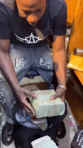 L’argent ou rien mais qui ce soit que je me suis retrouvé sur mes chemins,sache que ça sera pire que des passé.Mr.FATAL