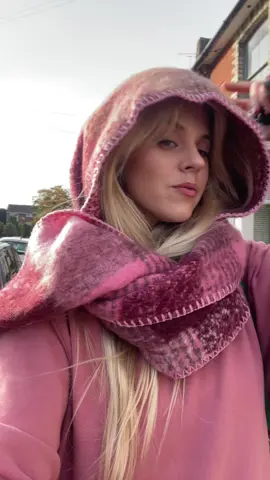 My new scarf makes me feel like a mythical being 