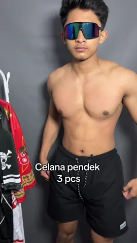 Paket hemat celana pendek kekinian udah dapet 3pcs #celanapendekpria #celanapendekcowok #celanapendekcasual #kolorpendekpria #kolor3pcs 