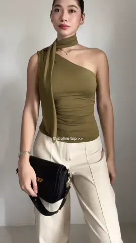 basic yet classy 🍸✨ #basicfit #classytop #vxntop #doublelinedtop #onesidedtop 