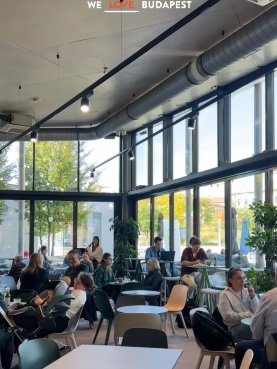 💡 Budapesten mindennap új ötletek születnek és új álmok válnak valóra: az OTP Bank most egy 8 részes online vetélkedőműsor keretében támogatja a fiatal vállalkozókat, hogy egy ötletből valódi piacképes üzlet válhasson, ez az OTP Junior Piacralépők. #otpjuniorpiacralépők #otpbank #partontali #rucicis #wordy