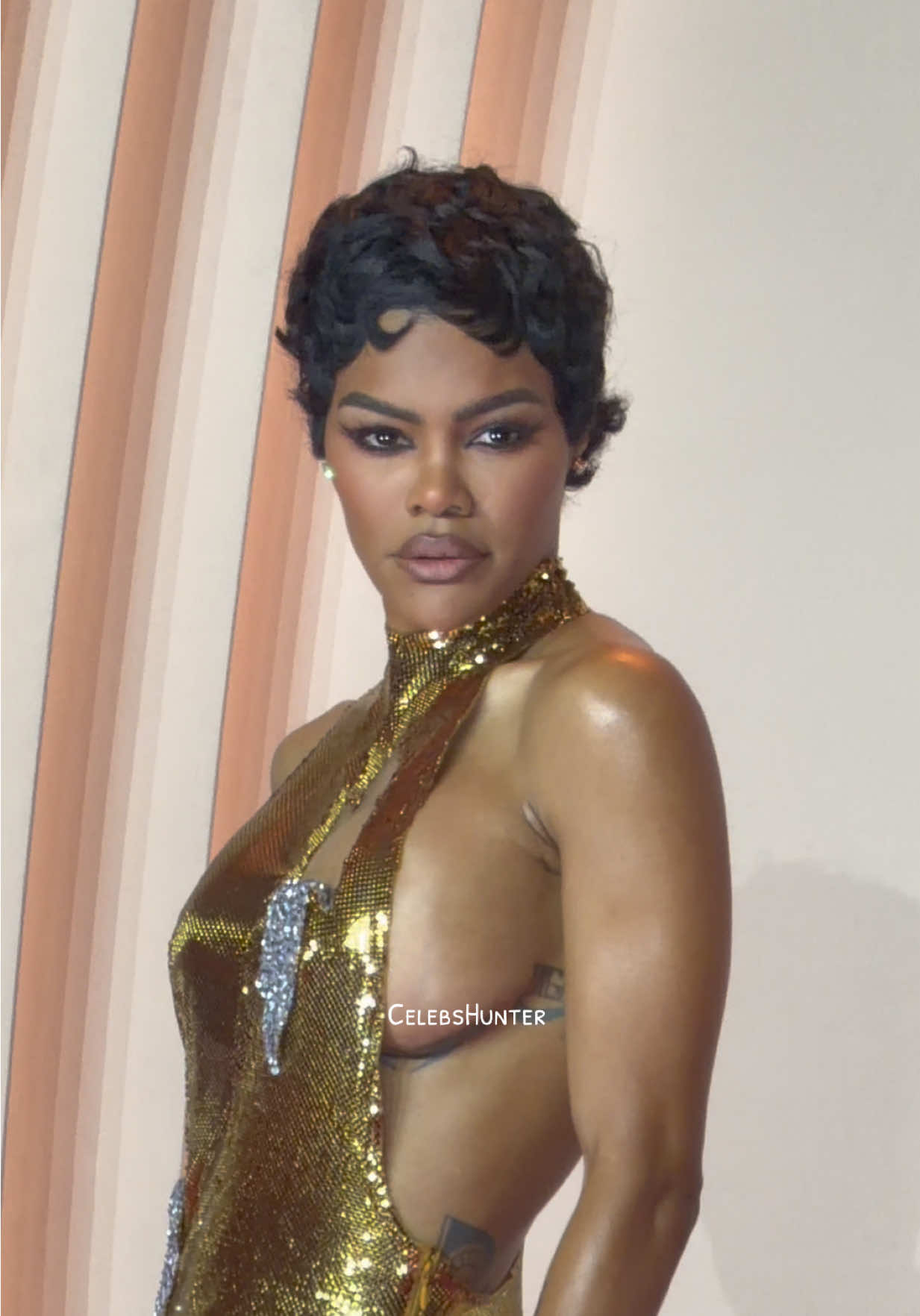 Teyana Taylor just showed up at the Paris premiere of her new series All’s Fair!  #teyanataylor #Paris #AllsFair #hulu 