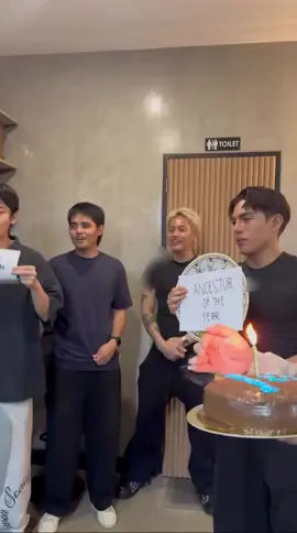 ANCESTOR OF THE YEAR 😂😍 @joshcullenn @SB19 Official @1zentertainment.ph #sb19 #atin #mahalima  📹 ctto The Zone (ig)