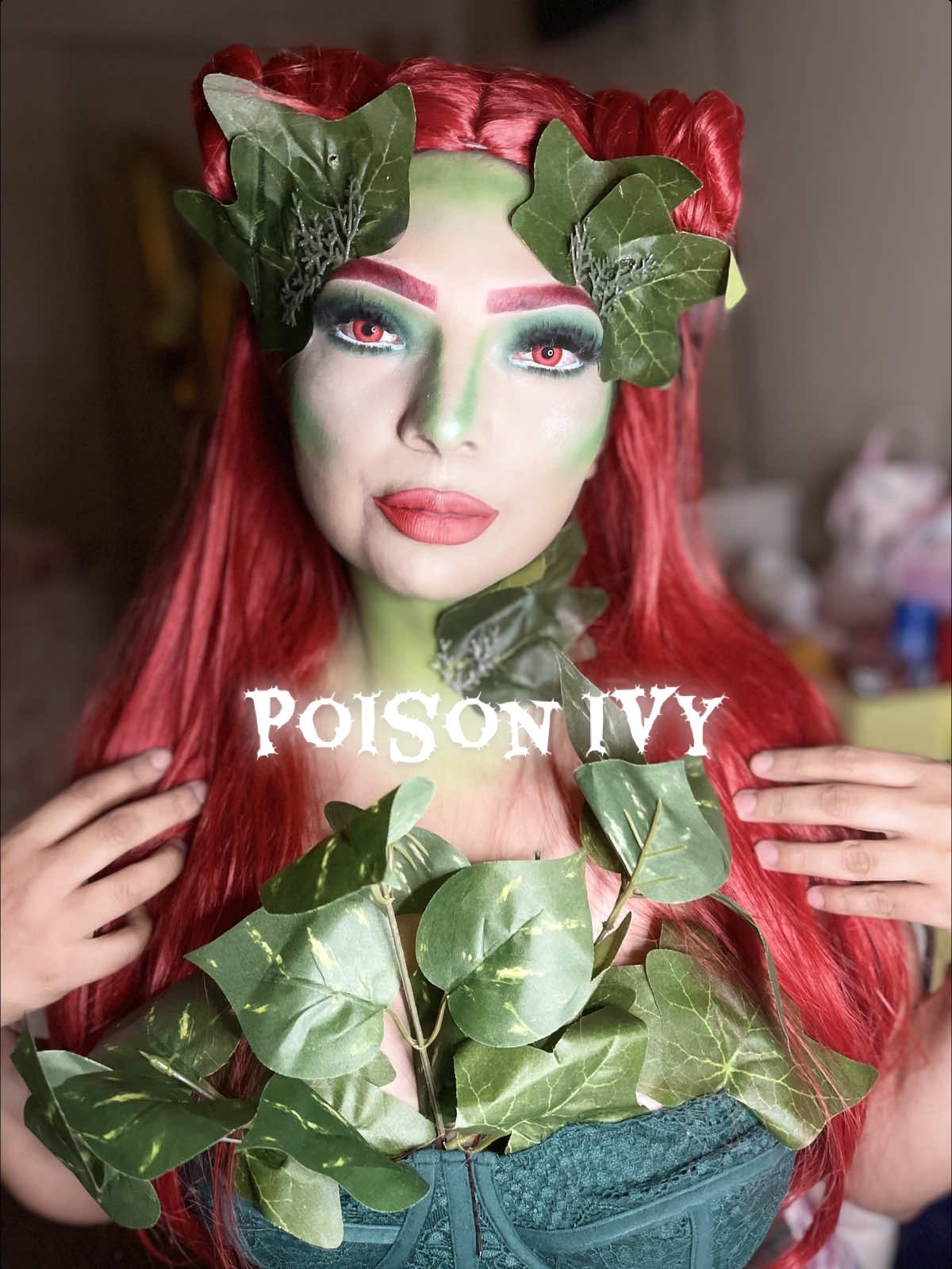 I am Poison Ivy🍃❤️ #marigomez #poisonivycosplay #31daysofhalloweenmakeup #fyp #fy 