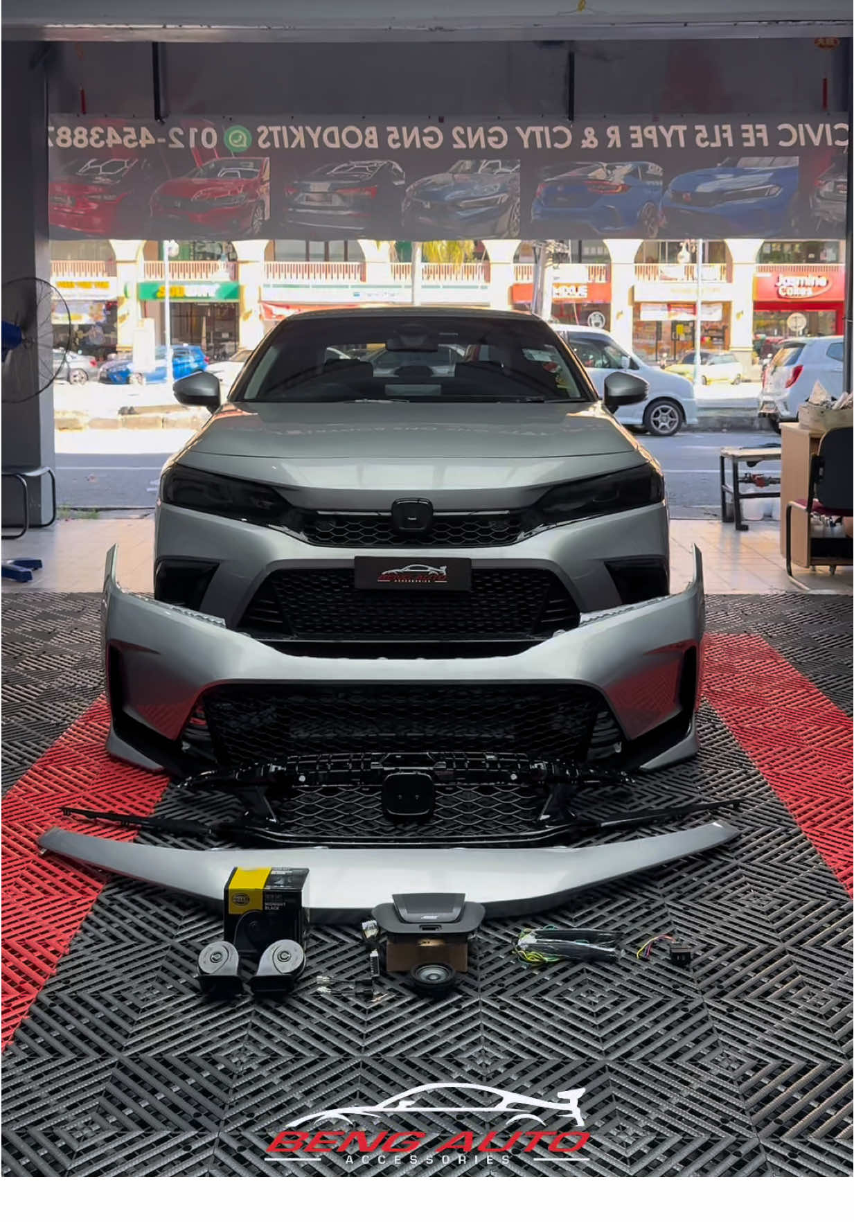 𝐇𝐨𝐧𝐝𝐚 𝐂𝐢𝐯𝐢𝐜 𝐅𝐄 𝐑𝐒 2022’-2024’ 𝐢𝐧𝐬𝐭𝐚𝐥𝐥: -𝐂𝐢𝐯𝐢𝐜 𝐅𝐄 𝐂𝐨𝐧𝐯𝐞𝐫𝐭 𝐅𝐋5 𝐁𝐨𝐝𝐲𝐤𝐢𝐭𝐬(𝐓𝐲𝐩𝐞 𝐑)🔥 ➠FL5 Type R Front Bumper  ➠FL5 Type R Front Grill + Upper Cover ➠FL5 Type R V4 Front Lips ➠FL5 Type R Front DRL Light 💡 ➠FL5 Type R V1 Side Lips ➠Bose Center Speaker With Cover 🔊  -𝘼𝙍𝙀𝘼 𝙂𝙀𝙇𝙐𝙂𝙊𝙍 𝙋𝙀𝙉𝘼𝙉𝙂 𝙄𝙎𝙇𝘼𝙉𝘿🏝️ ✅PP Material ✅Ready Stock ✅Plug & Play ✅Good Fitting💯 ✅Free Installation  We Accept Cash/ Credit Card/ Debit Card/ Bank Transfer/QR Pay/Shopee Pay Later💳🏦 𝗔𝗻𝘆 𝗘𝗻𝗾𝘂𝗶𝗿𝘆 𝗞𝗶𝗻𝗱𝗹𝘆 𝗖𝗼𝗻𝘁𝗮𝗰𝘁 𝗨𝘀 📞:  +0124543887(Siang Wei)   +0175198721 (JASON) 📲 www.wasap.my/60124543887 📲www.wasap.my/60175198721 📍𝐋𝐨𝐜𝐚𝐭𝐢𝐨𝐧: 𝗕𝗘𝗡𝗚 𝗔𝗨𝗧𝗢 𝗔𝗜𝗥-𝗖𝗢𝗡 & 𝗔𝗖𝗖𝗘𝗦𝗦𝗢𝗥𝗜𝗘𝗦  ➪4U & 4V DESA UNIVERSITY COMPLEX,JALAN SUNGAI DUA,11700 GELUGOR PENANG. ➜𝙒𝙖𝙯𝙚: https://waze.com/ul/hw0zq6q771 ➜𝙂𝙤𝙤𝙜𝙡𝙚 𝙈𝙖𝙥𝙨: https://maps.app.goo.gl/WwwQVhDXbBrdzmLy7?g_st=ic ⏰ 𝐁𝐮𝐬𝐢𝐧𝐞𝐬𝐬 𝐇𝐨𝐮𝐫: 10:30am-7:30pm (Monday-Saturday) 🌎 Facebook : Beng Auto Air-Con & Acc  📸 Instagram : bengautoacc_penang 🎶TikTok: https://www.tiktok.com/@bengautoacc_pg?_t=8rFU82B7vjE&_r=1 #hondacivicmalaysia #hondacıvıc #civicfemalaysia #civicfersmalaysia #civicmodified  