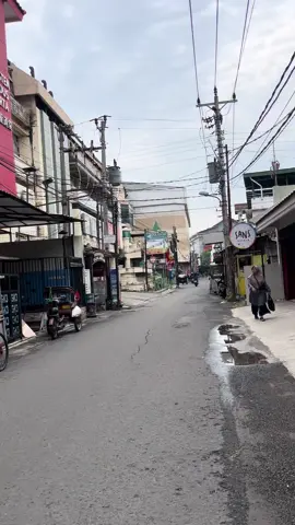 Sumpah sumpah kacaauuuuu, ini hotel di malioboro cuma 100 ribuaaan tinggal jalan ke malioboro ajaaa deket bgt sama teras malioboro. Ramai Mall dan Beringharjo.. jadi langsung download aplikasi redorz dan buka semua pintu reddoorz bikin liburan kamu semakin berkesans.  #RedTRavelers #BukaSemuaPintu #RedDoorz  #BerkeSANS