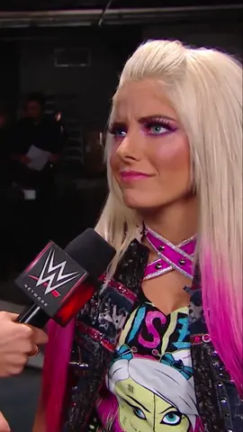 8 years ago, Alexa Bliss did not let Mickie James' comments faze her! #WWE #smackdown