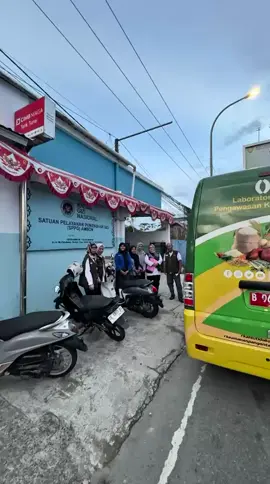 PENGAWASAN KEAMANANAN DAN MUTU PANGAN SEGAR HARI-1 YANG  DILAKSANAKAN OLEH BIDANG KEAMANAN PANGAN PADA DINAS KETAHANAN PANGAN PROVINSI MALUKU LOKASI SPPG DESA RUMAH TIGA KECAMATAN TELUK AMBON KOTA AMBON. #KalauTidakAmanBukanPangan # #Keamanan Pangan Tanggungjawab Kita Bersama#