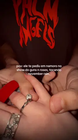 eu te amo pra sempre! 😭 chorei igual criança #gnr #gunsnroses #show #pedidodenamoro #novemberrain @𝕺𝖑𝖎𝖛𝖊𝖎𝖗𝖆 
