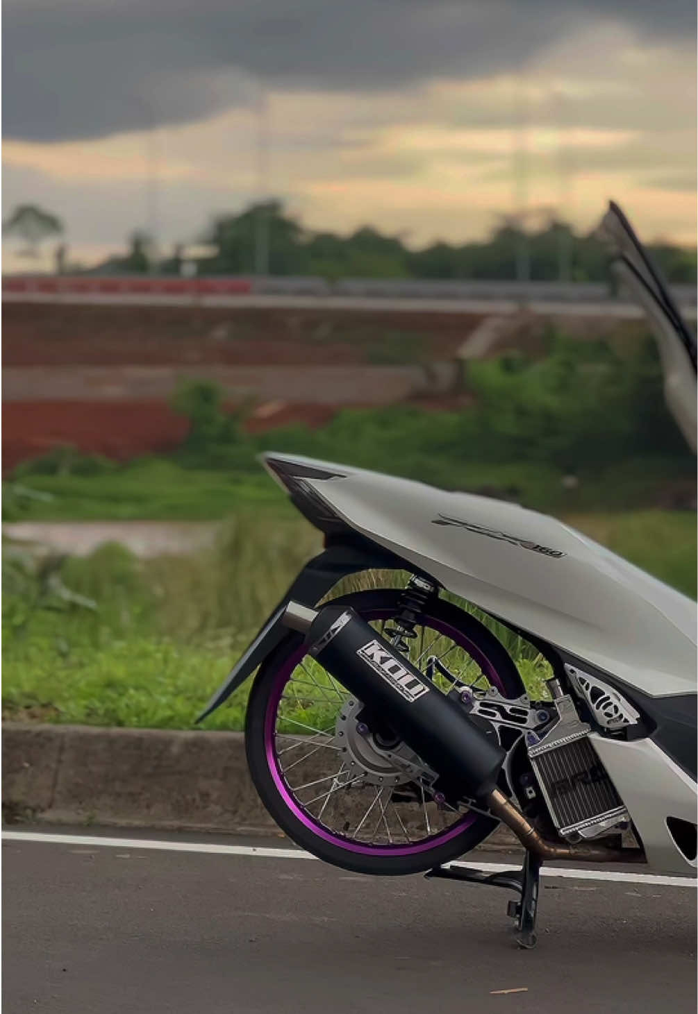 BSD rasa thailand. #pcx160แต่งสวย #pcxzoneชลบุรี #pcxthailand #pcx160ล้อ17แต่งสวย❤️✌️ #whitejessy 