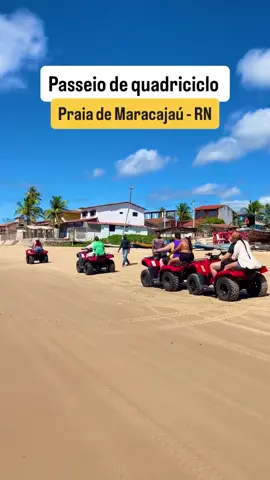 O passeio de quadriciclo é perfeito para quem curte aventura! 🏍️  Na praia de maracajaú você pode fazer esse passeio pela praia, percorrer trilhas e subir as dunas da região. Vai passar férias em Natal?  Então abata a dica e inclui esse passeio no seu roteiro 😉 #passeiosemnatal #natalrn #oquefazeremnatal #feriasemnatal