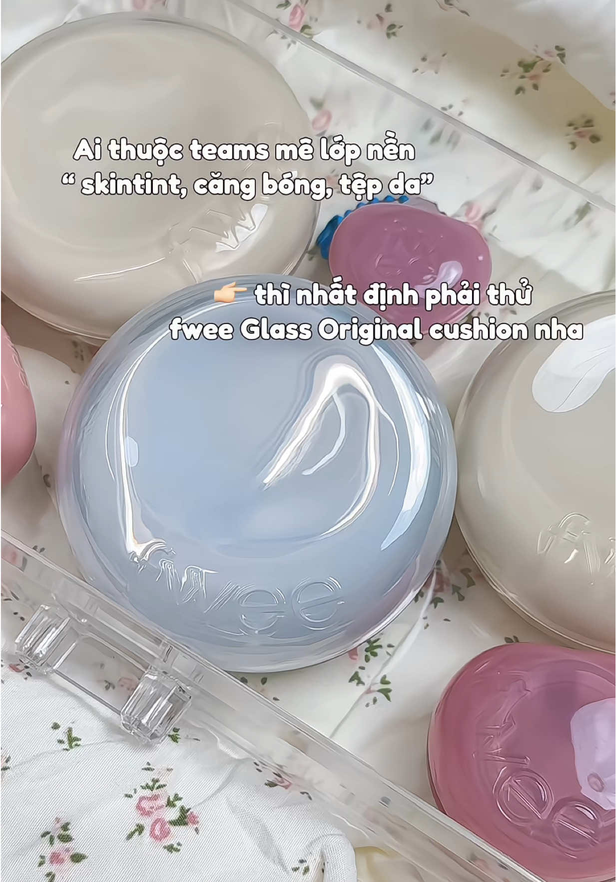 Glass skin unlocked ✨🫧 Ai đam mê 1 lớp nền căng bóng thì phải thử ngay em fwee Glass Original Cushion nhaa @fwee_makeup_vn @fwee  . #fwee #fweevn #fweecushion #kbeauty #makeup 