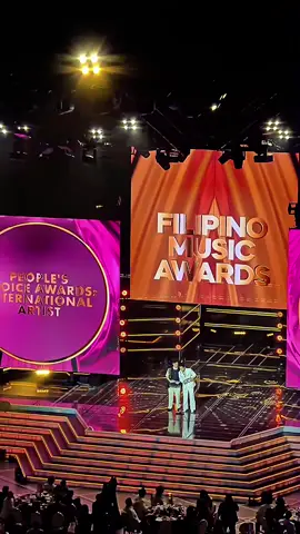 ¡Felicidades J-HOPE! por ganar  People's Choice Awards: Artista Internacional en los Filipino  Música Awards #filipinomusicawards #jhope #bts_official_bighit #BTS💜 #ARMY💜 