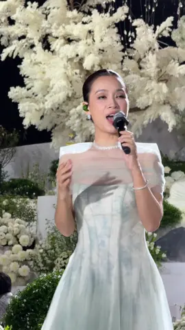 C Ái Phương tối nay tại đám cưới hoa hậu Đỗ Thị Hà Makeup & hair by me #TeamSol #solacademy #makeupartist #phanleaiphuong 