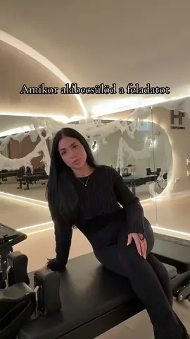 “ A pilates csak nyújtás “ 🥱🤣 @Csenge:) #pilates #pilatesbudapest #thepilateshub #pilatesfun 