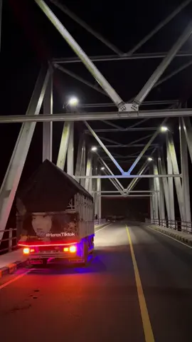 Night mode 🔥 . . . #herextiktok #kaostruck #herexstyle #trukmodifikasi #trukmaniaindonesia 