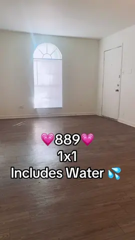 Enjoy your 4 months 50% off😝 Rent includes water 💦  No application fee ‼️ No deposit fee‼️ For more information please contact us at 713-783-0310📲  #houstonapartments #villageatpineypoint #1bedroomapartment #moveinspecials #houstontexas 