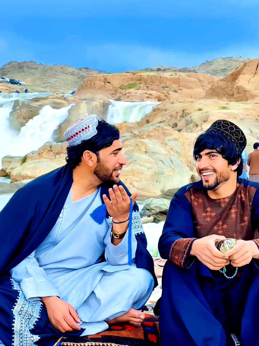 موژ هم کندهاریان بولی 😍  ❤ #trending #foryou #viral #growmyaccount #kandaharisongs 