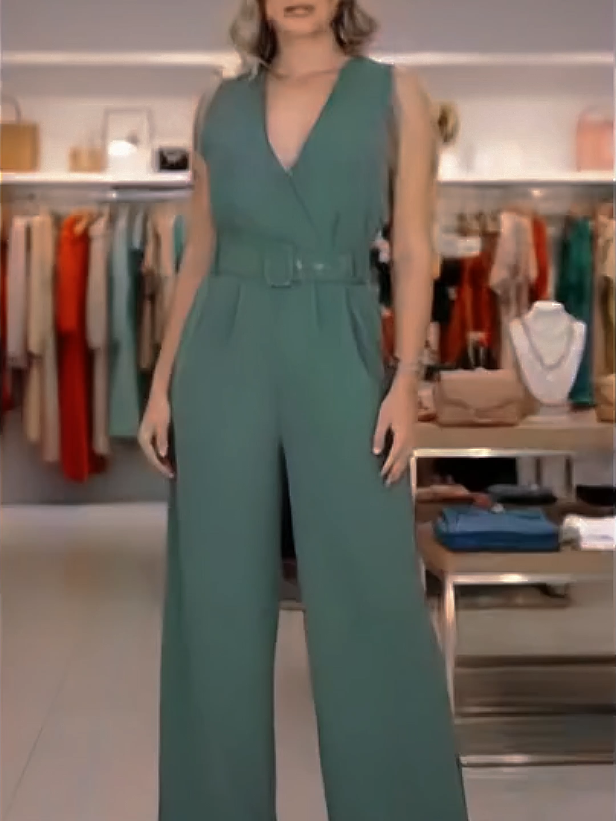 #MacacãoFeminino #MacacãoLongo #MacacãoComCinto #LookElegante #ModaFeminina #EstiloChique #TendênciaTikTok #TikTokShopBrasil #LookDoDia #ModaEstilosa #RoupaFeminina #AchadinhosTikTok