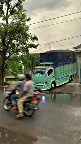 #ffyp #cantermaniaindonesia #fypシ゚ #trukmodifikasi #trukk #trend #truklovers #trendingvideo #tirtolanggeng #ftv #sctv 