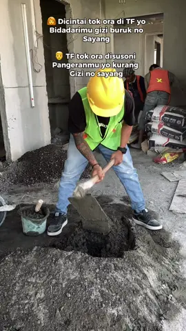 Biyuuuh #kulibangunanmaintiktok #operator #kuliproyek #mungkuli #wongproyek 