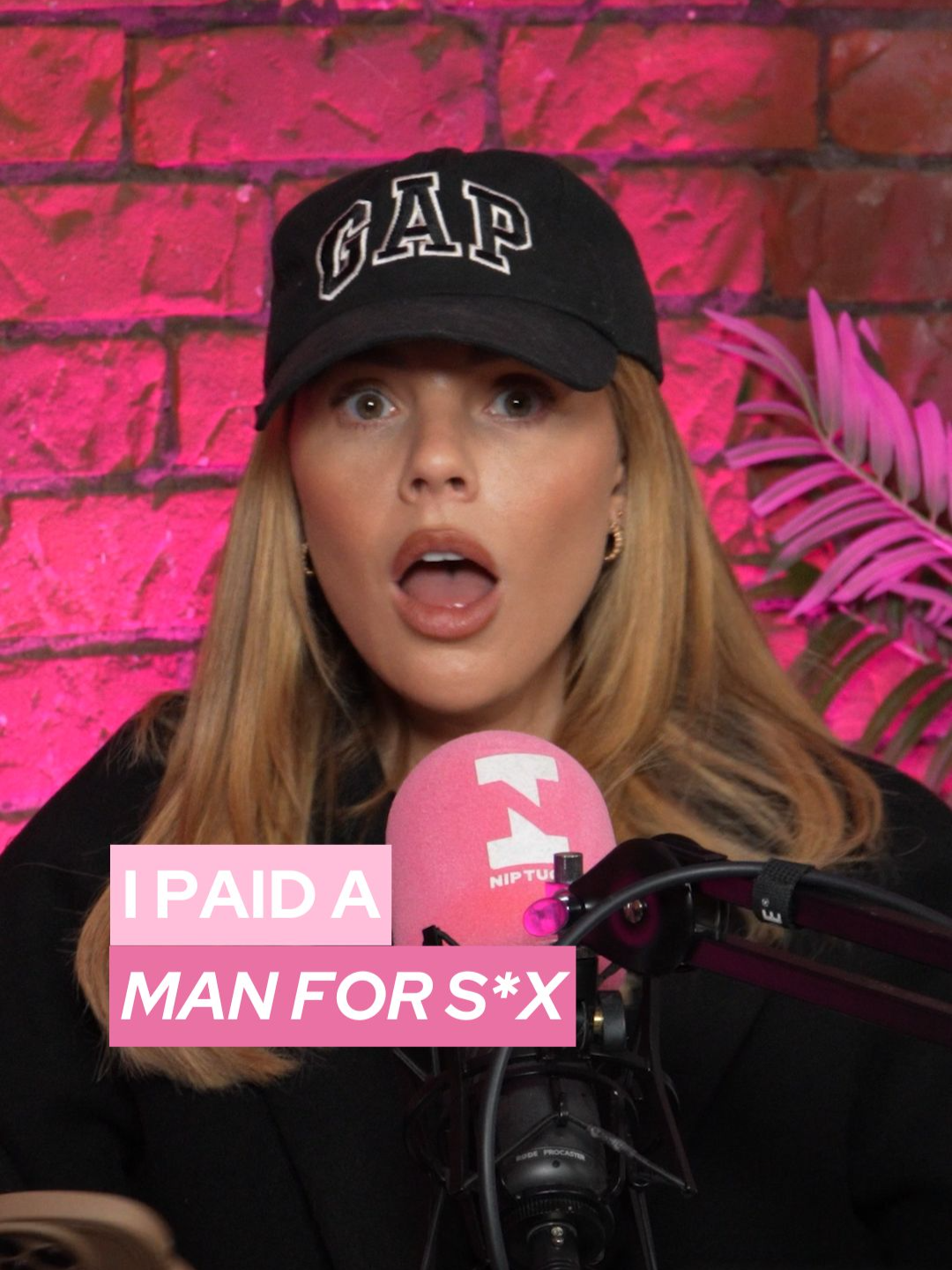 I paid a man for s*x… 👀💸 This week’s bonus is pure tea.. one of our listeners dropped the bomb that she paid £300 for the best night of her life. Can we get his number too? 😂 Listen to the full story now on Patreon or Apple Subs via the link in bio 🎙️