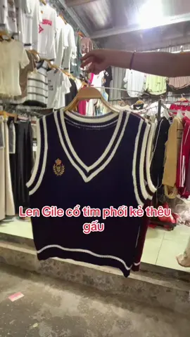 Áo len Gile nữ cổ tim kẻ viền thêu gấu #TikTokAwardsVN #hottrend #shopanhtho 