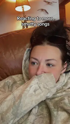 Reacting to smut songs 😂
