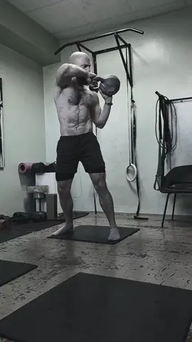 тренировка с гирей 24кг #гиря #тренировка #спорт #кор #sports #power #туториал 