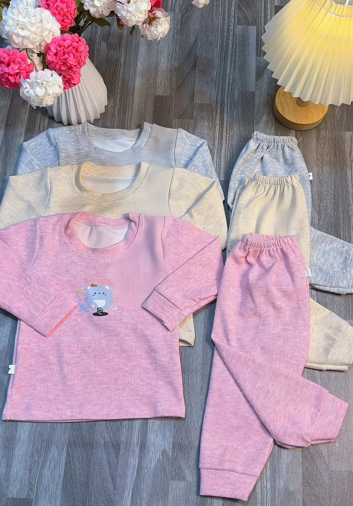 Bộ len lông thỏ mịn cho bé gái và bé trai #linhdankisd #mevabe #bolenlongtho #dobochobe #dobochobegai  @Linh Đan Kids 