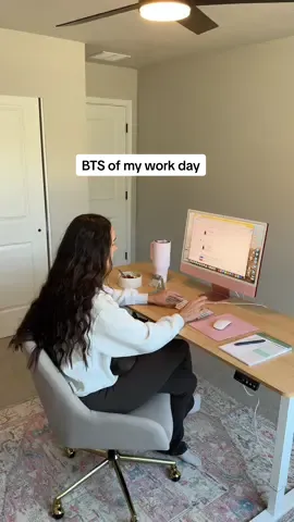 Thought it would be fun to share the BTS of my work day!! 🐾 #doginfluencer #contentcreator #ditl #behindthescenes #smallbusinessowner       