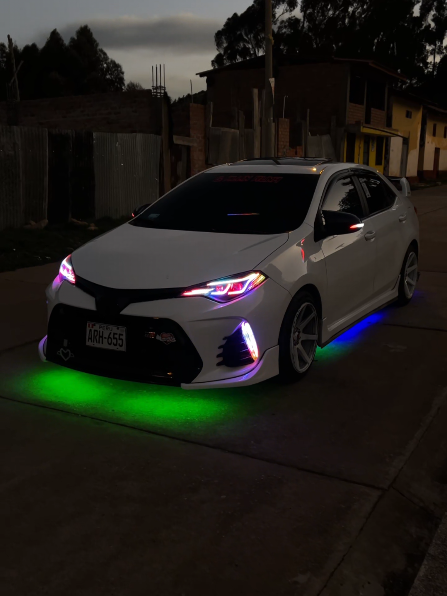 #corollapremium #corollita #bajito #blanquita #fypシ゚ 