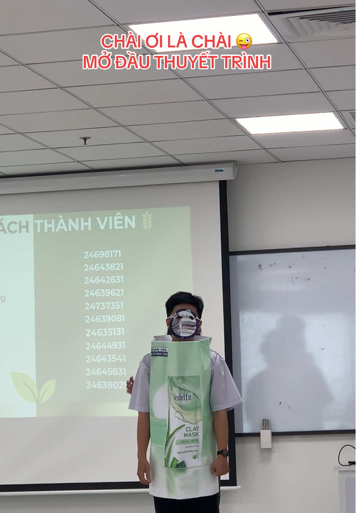 Mở đầu thuyết trình 🤪 #IUH #thaygiaohauiuh #lopthayhau 