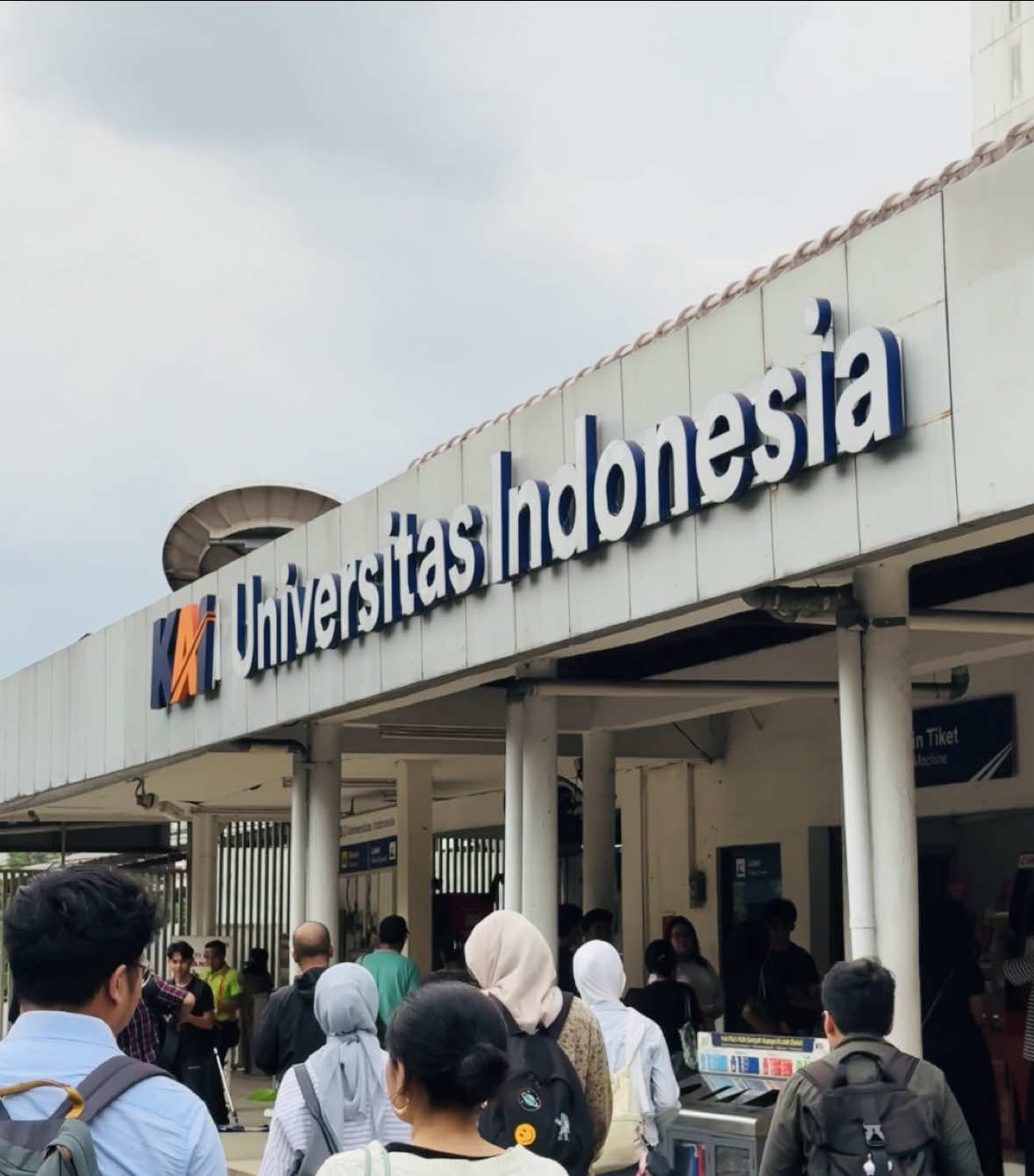 Stasiun Universitas Indonesia #universitasindonesia 