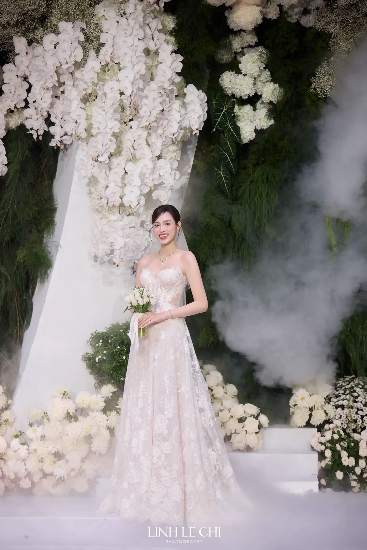 Cô dâu Đỗ Hà rạng ngời trong tà váy cưới tinh khôi, lộng lẫy 🥰#linhlechiteam #hoahaudoha #vietvuongdoha #dohawedding #damcuoidoha