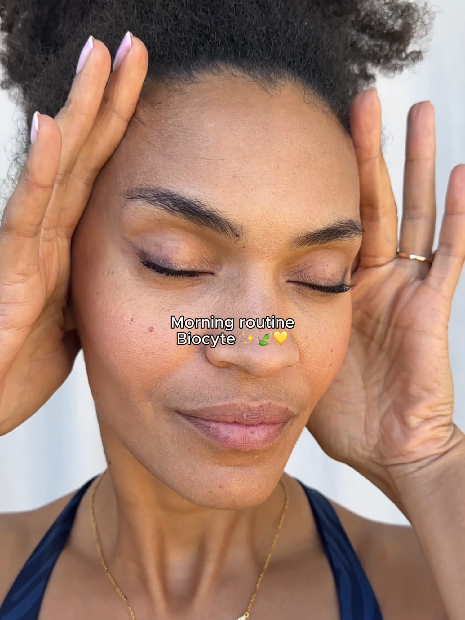 Morning routine Biocyte ✨ Le Collagen Max Marin Cacao pour combler les rides, puis le PGA Mask pour une peau repulpée et éclatante dès le matin #LaboratoireBiocyte #santé #peau #bienetre #routine