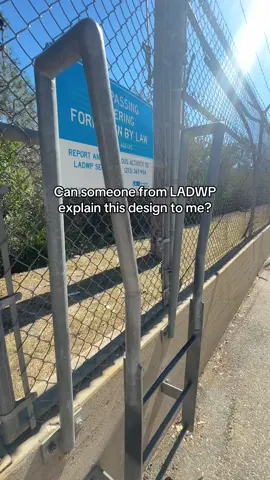 No cause like I just want to understand and I’m sure there’s a perfectly reasonable explanation #hollywoodresevoir #ladwp 