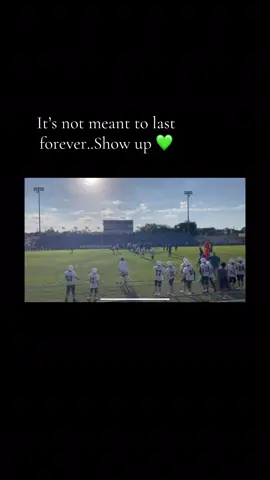 All these senior post are gonna take me out 😭💚 #footballmama 