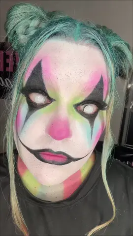 #clown #clownmakeup #halloweenmakeup #halloween 