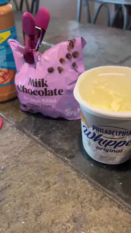 Sweet tooth alert! ❤️Transform tortilla,peanut butter, cream cheese & chocolate chips into an air fryer treat! Want endless recipes? Comment EASY below! #Foodie #PeanutButterLove #teamterryketo #sweettooth #teamterry